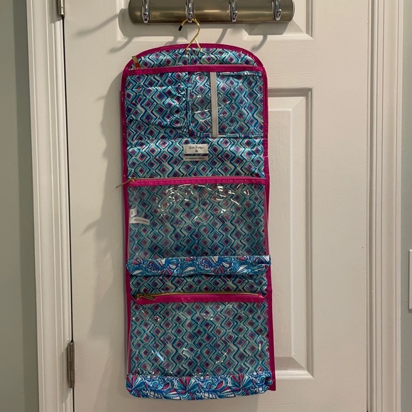 Lilly Pulitzer Handbags - Lilly Pulitzer Cosmetic bag